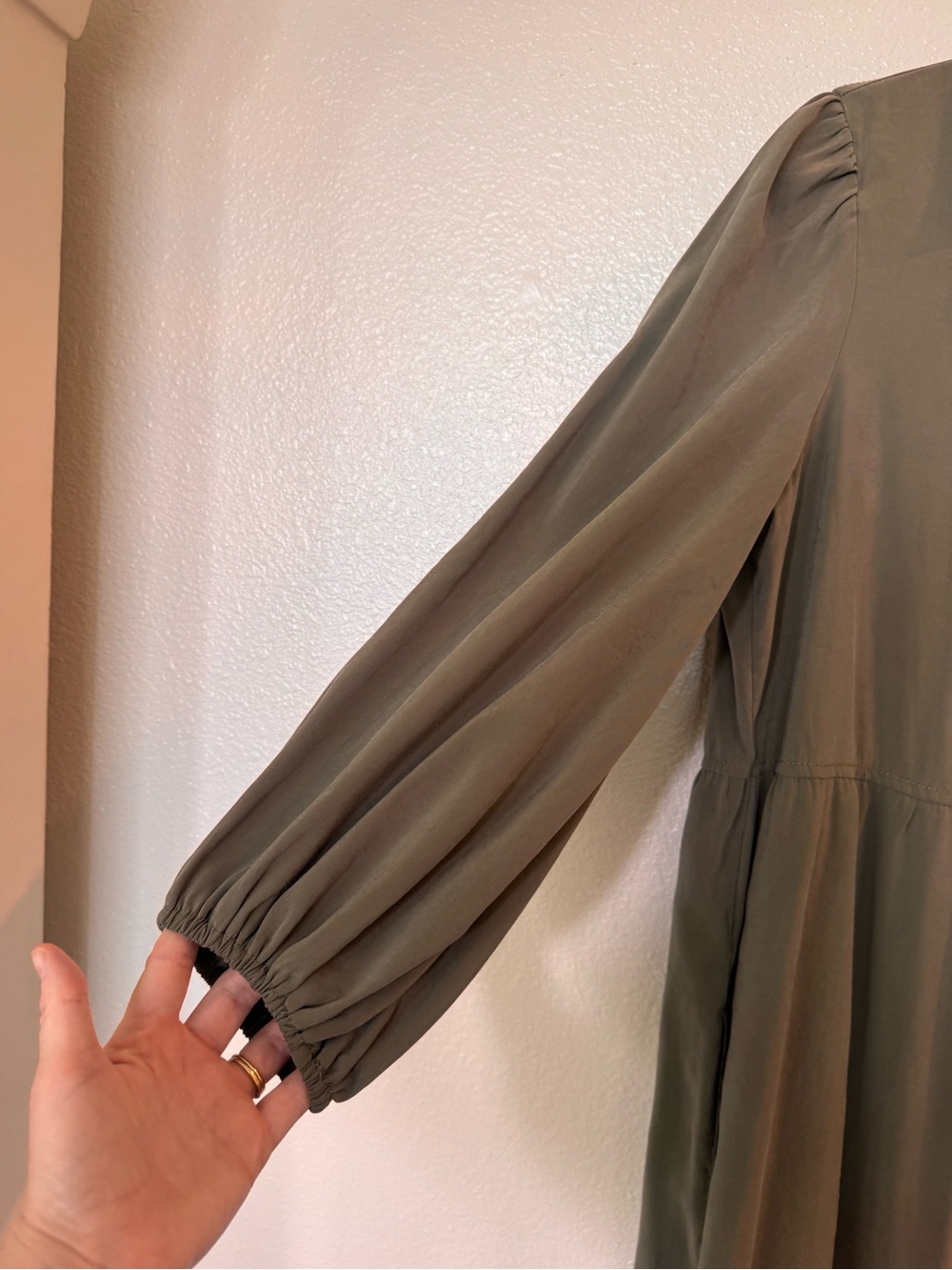 Max Studio Olive Green Tiered Midi Dress - Picture 4 of 8